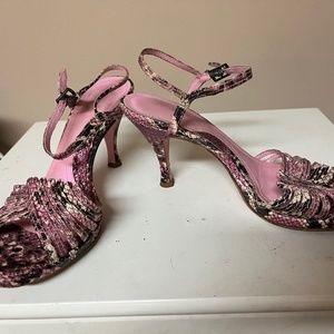 Heels 6 1/2 black pink